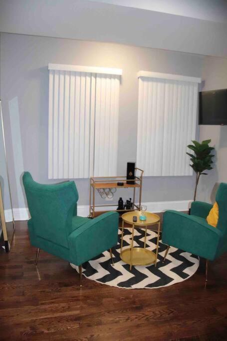Upscale Apartment Westside Of ชิคาโก ภายนอก รูปภาพ